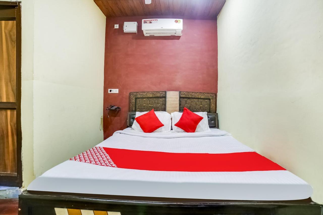 Oyo 70288 Happy Dhaba Hotell Sonipat Exteriör bild